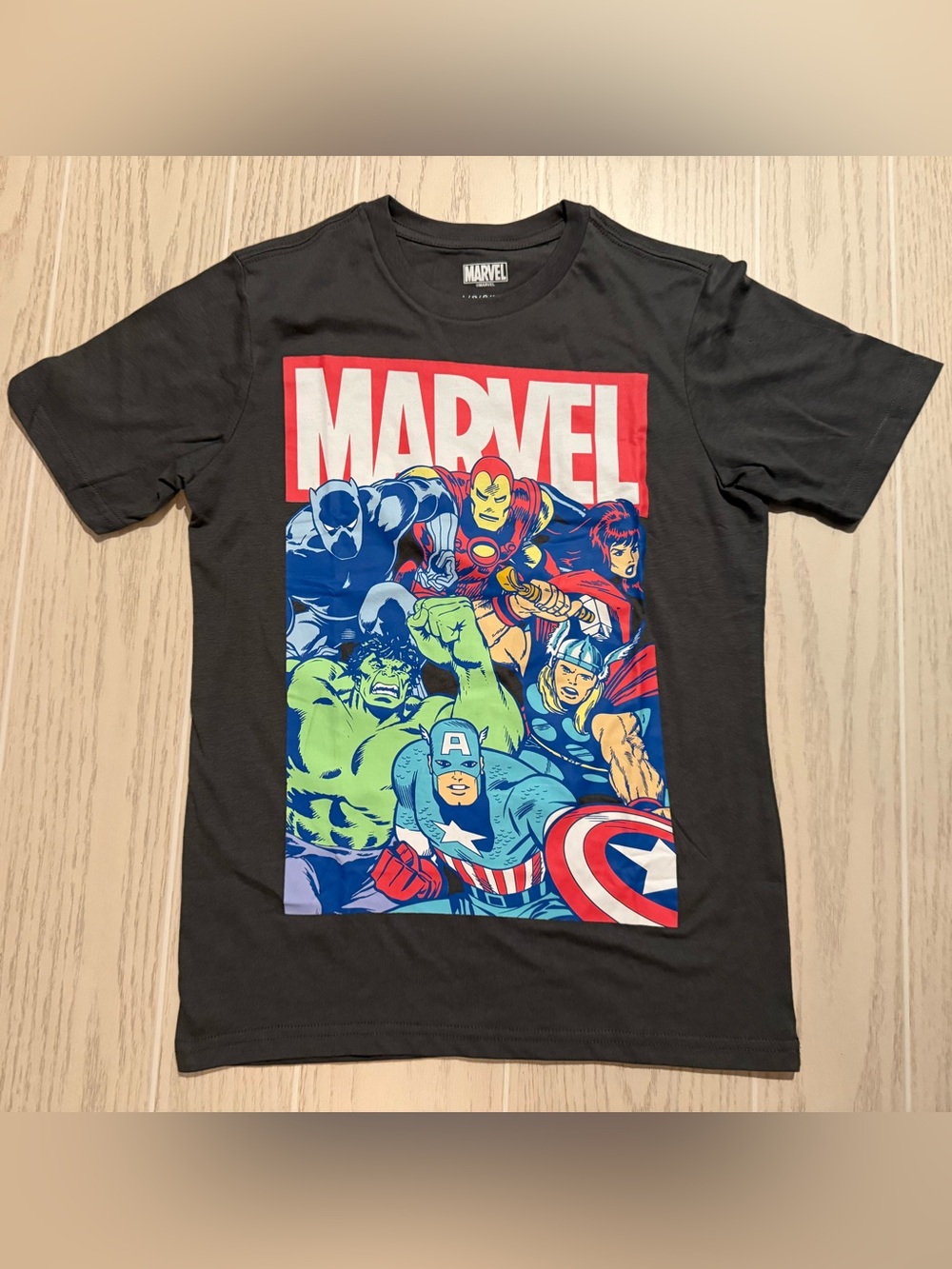 Marvel Avengers Boys Graphic Short Sleeve Tee‎ Large 10/12 NWOT